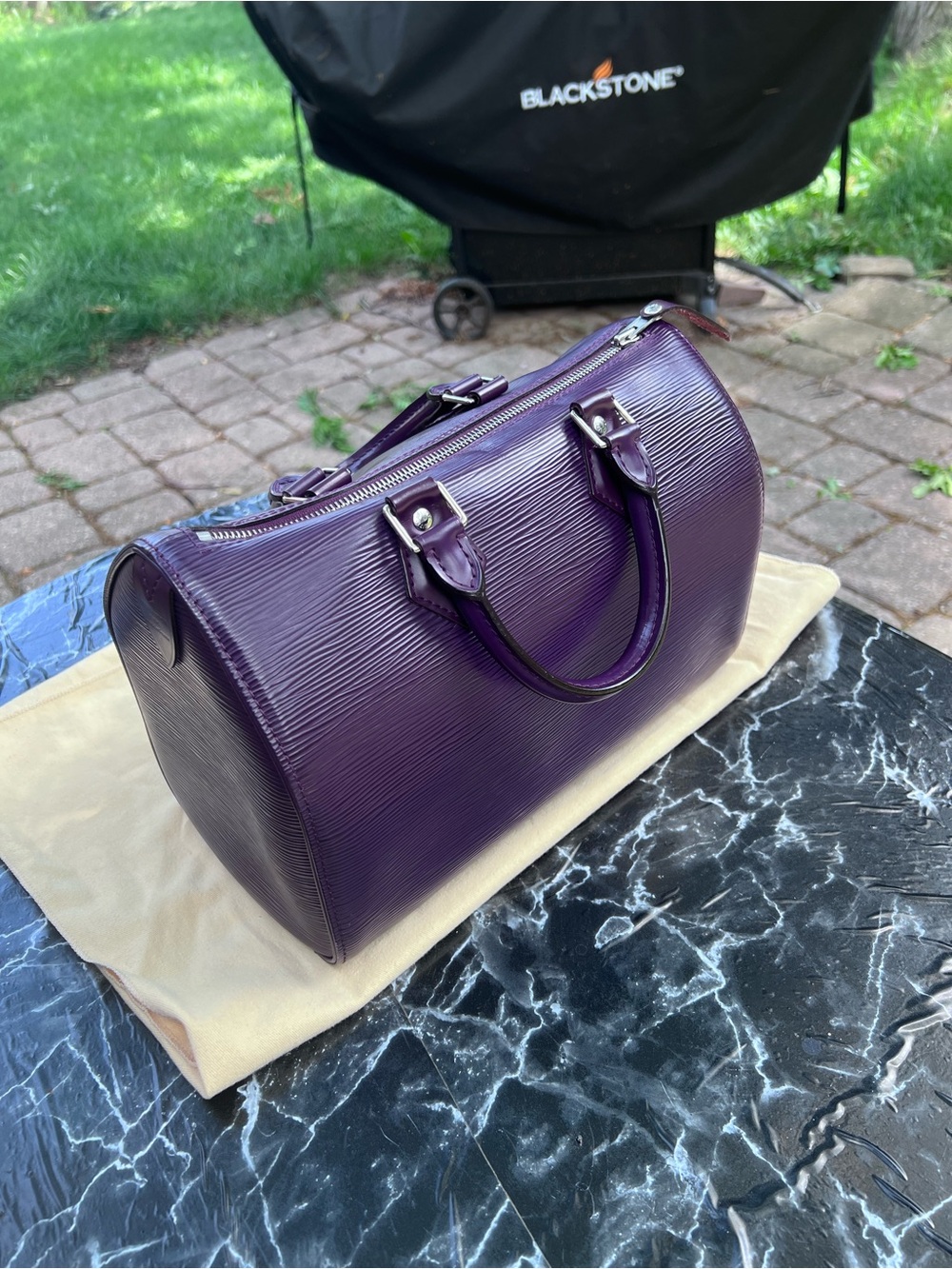 Louis Vuitton Speedy 25 Epi Leather - Picture 13 of 13